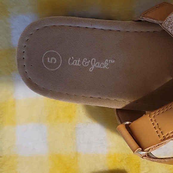 Girl's Cat & Jack Sandals - Picture 4 of 4